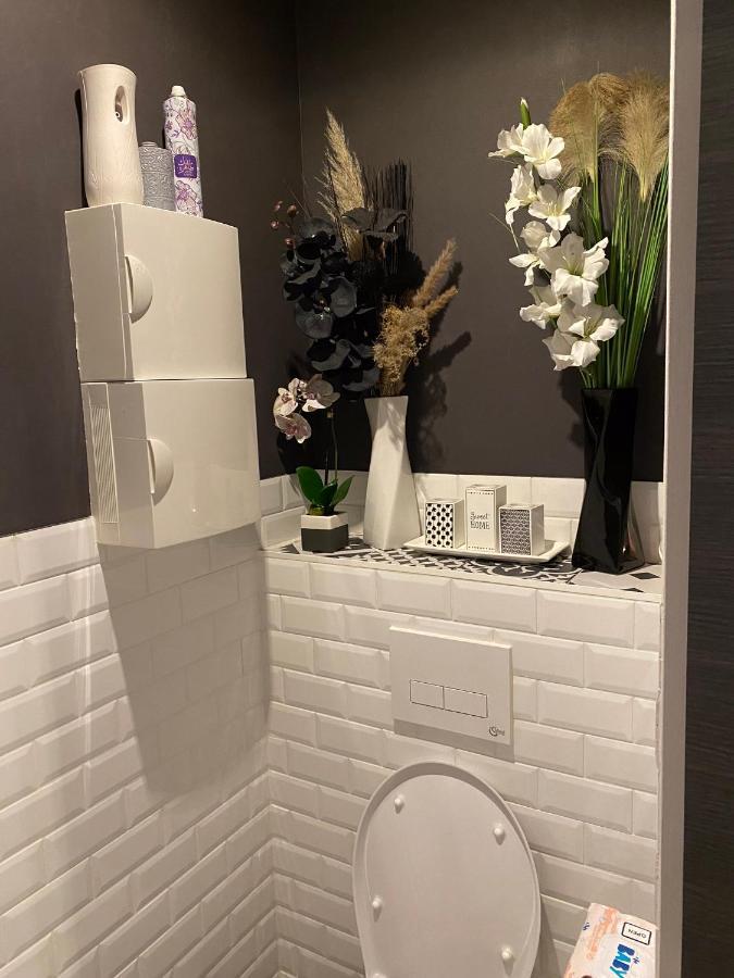 שטרסבורג Guest Room "We Are With You In This Flat" מראה חיצוני תמונה