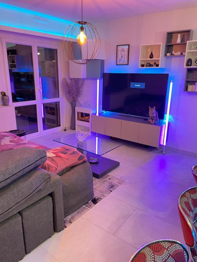שטרסבורג Guest Room "We Are With You In This Flat" מראה חיצוני תמונה